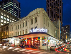 Hotel DeBrett, Auckland